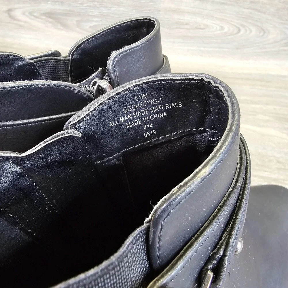 GBG by Guess Boots Womens Size 6.5 Black‎ Dustyn Chelsea Style Cuban Heel Ankle